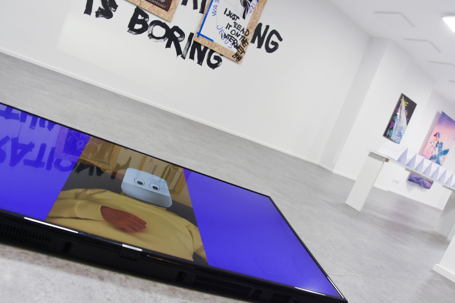 AUTOMATIC DREAMS — a screen laid into the floor