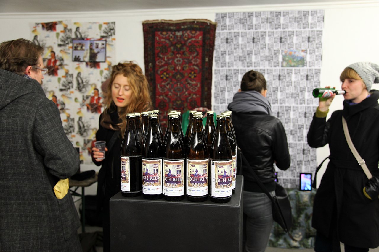 LSDSL — the bottled beer edition on a pedestal